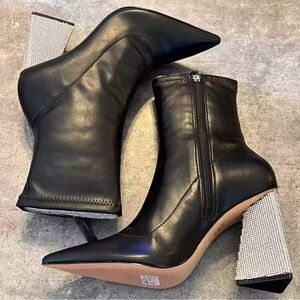 Authentic Schutz booties size 8